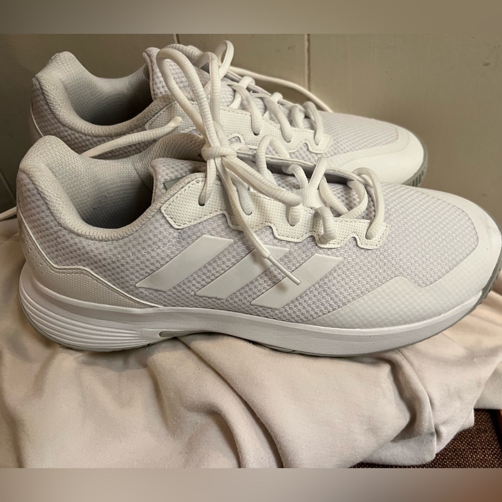 Adidas sneakers only tried on